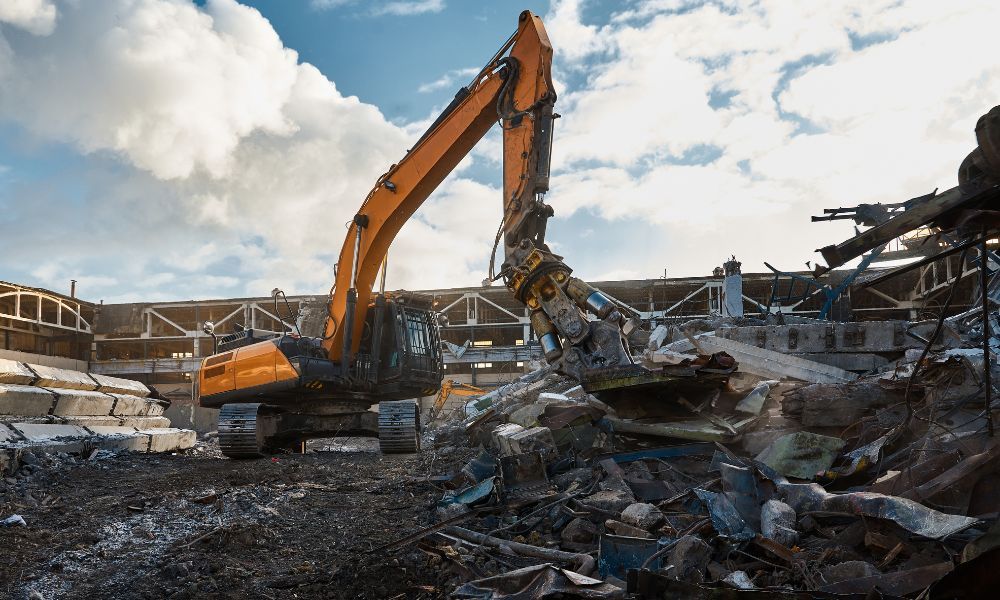 construction debris removal machine