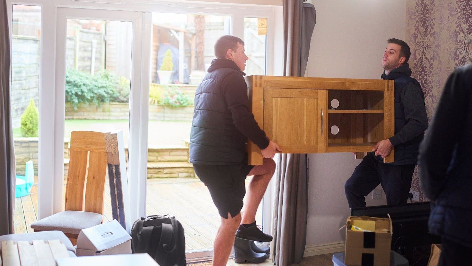 junk removal service men