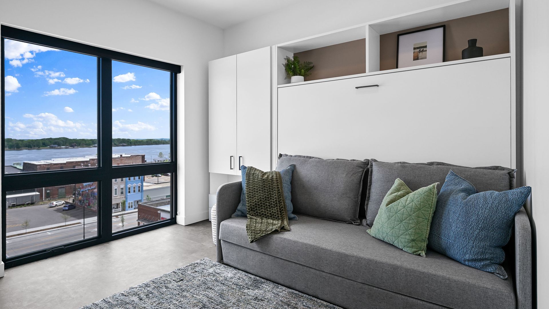Furnished studio
