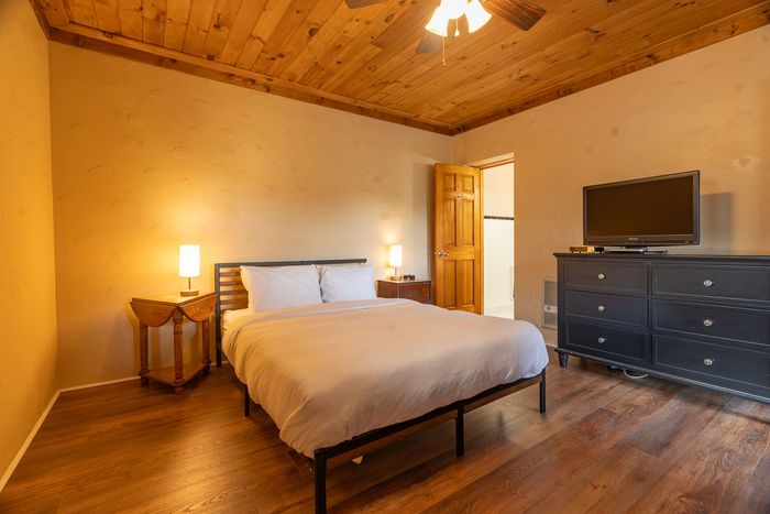 Ridgeway Inn Single Bed