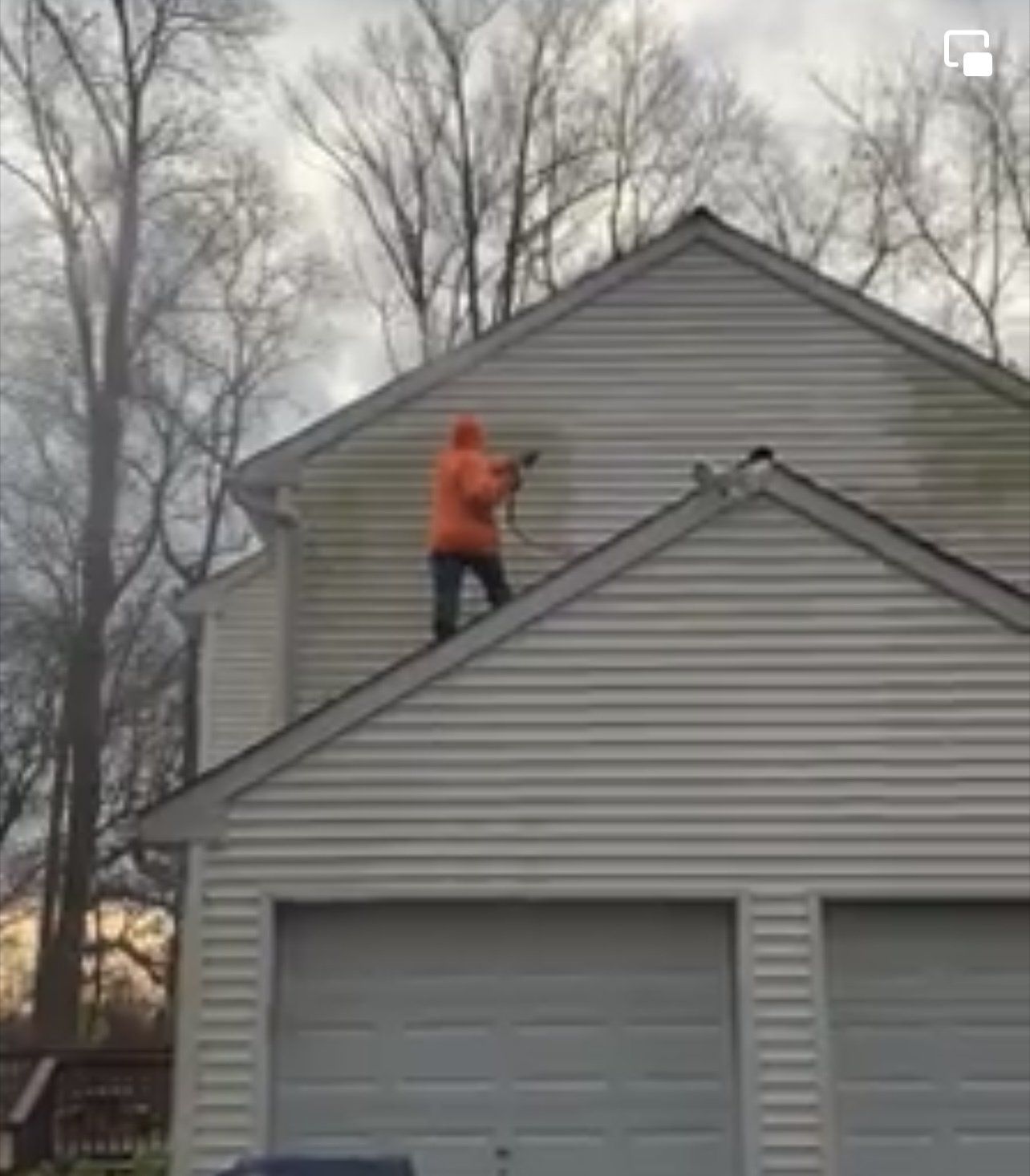incorrect way to clean vinyl siding