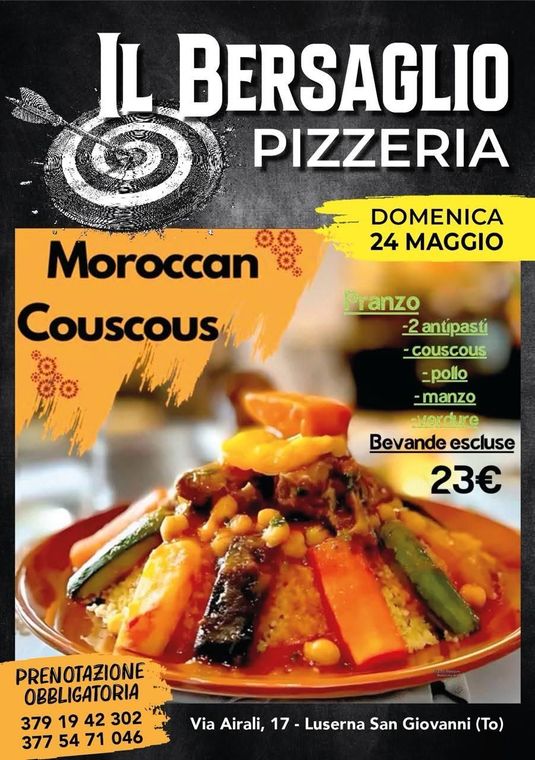 Locandina promozionale del couscous marocchino della Pizzeria Il Bersaglio, con date, prezzo e foto del piatto.