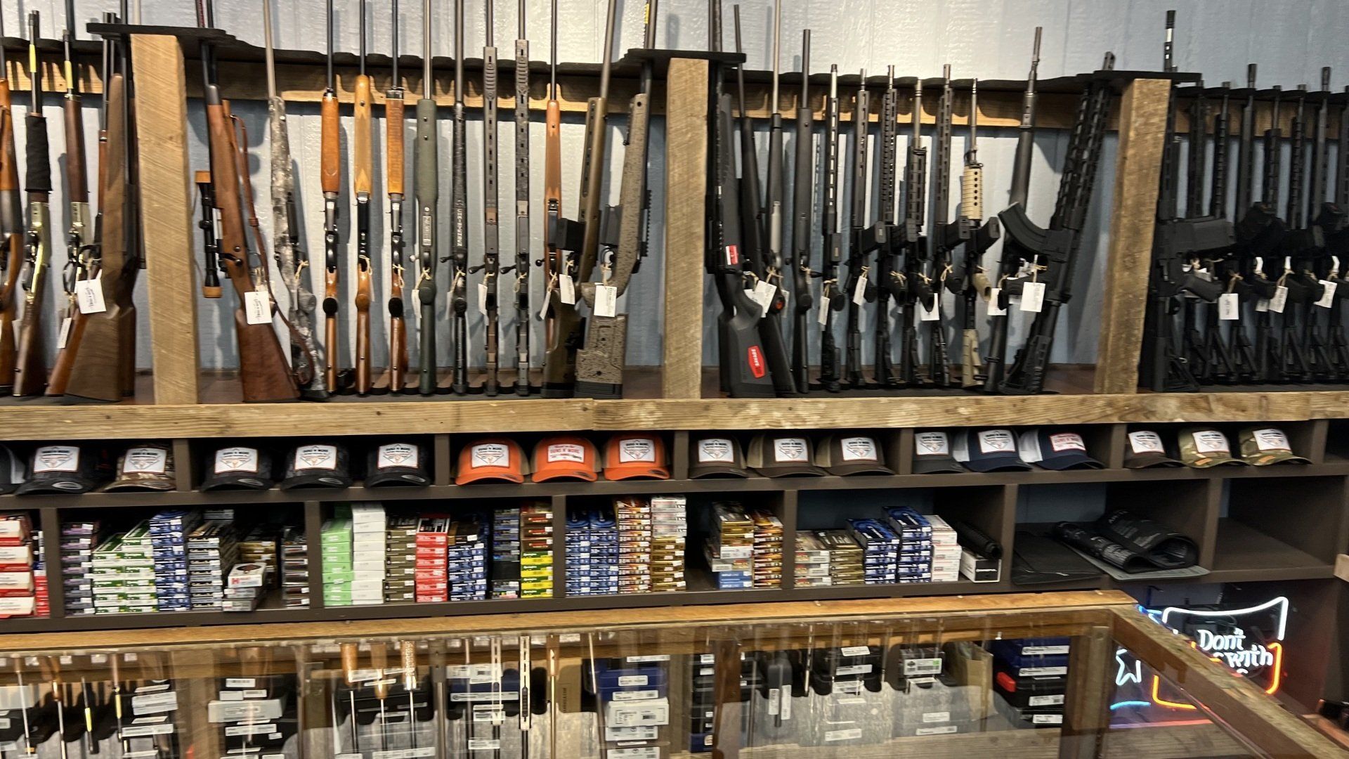 guns