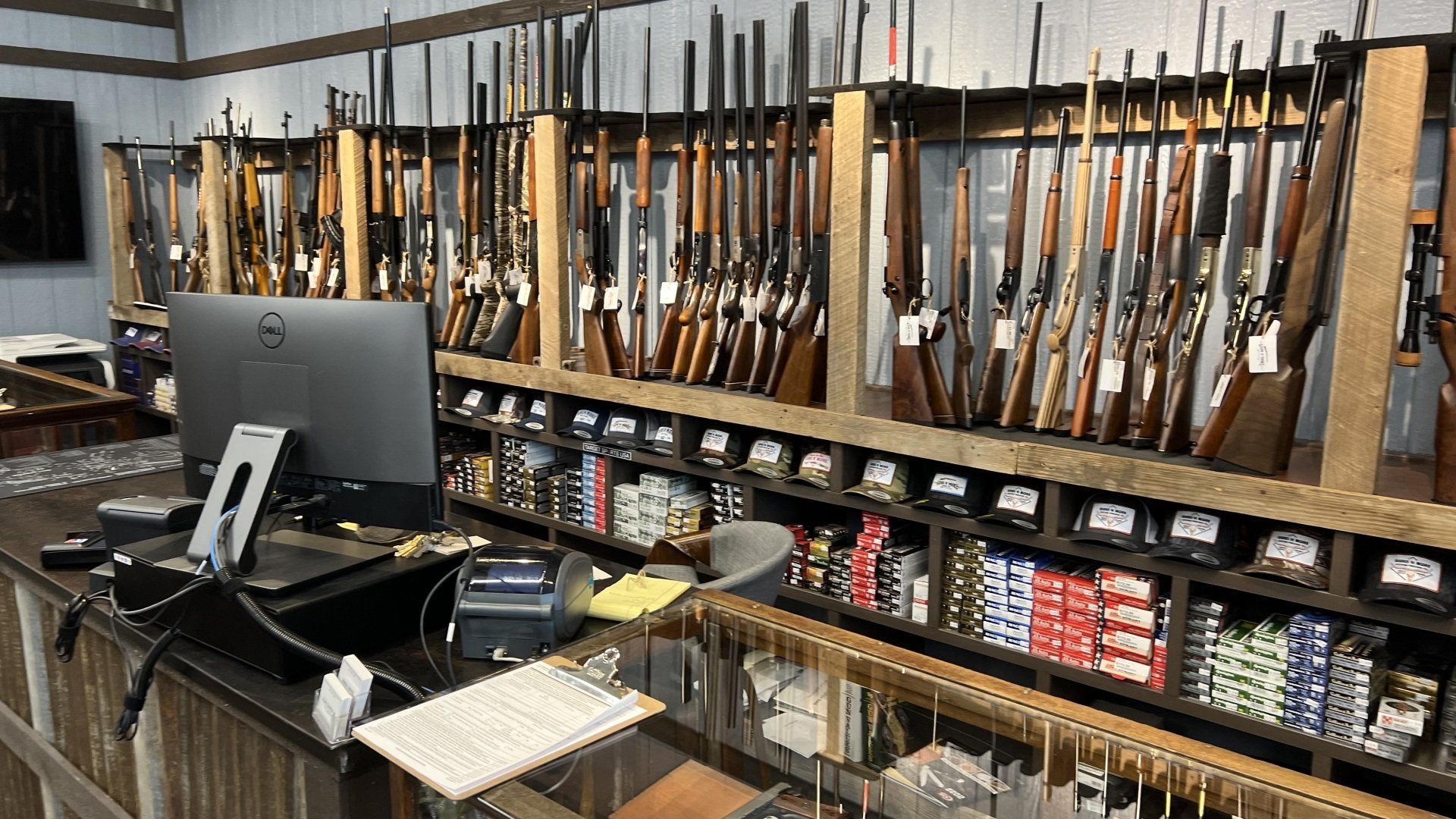guns