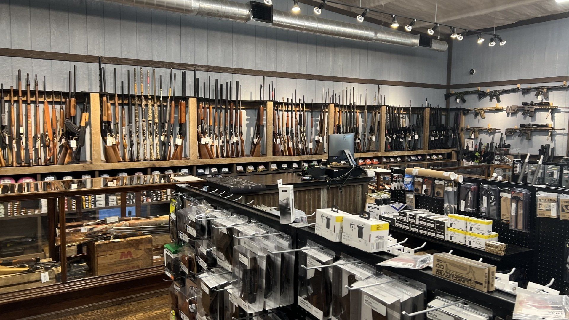 guns