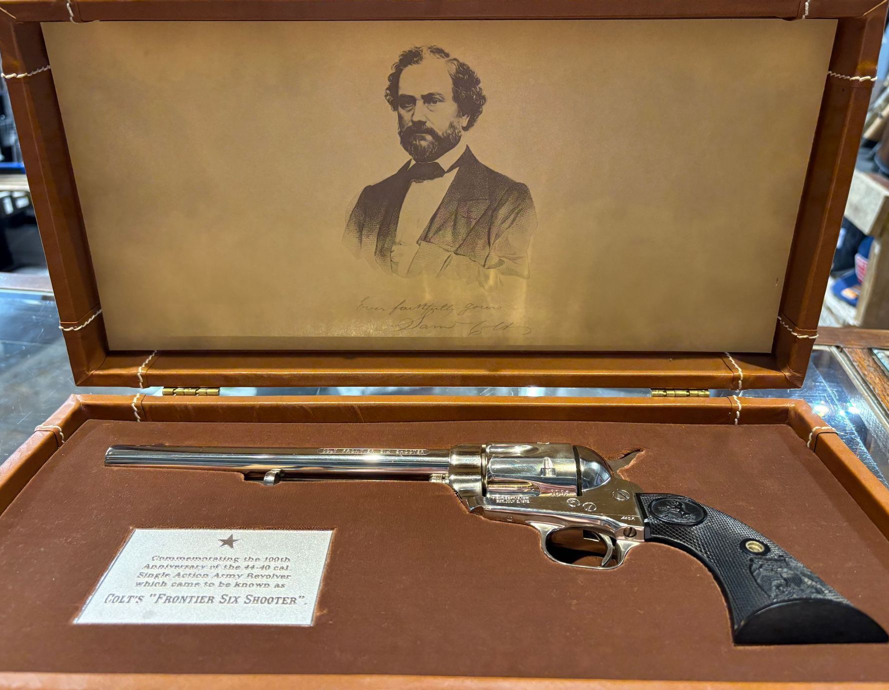guns