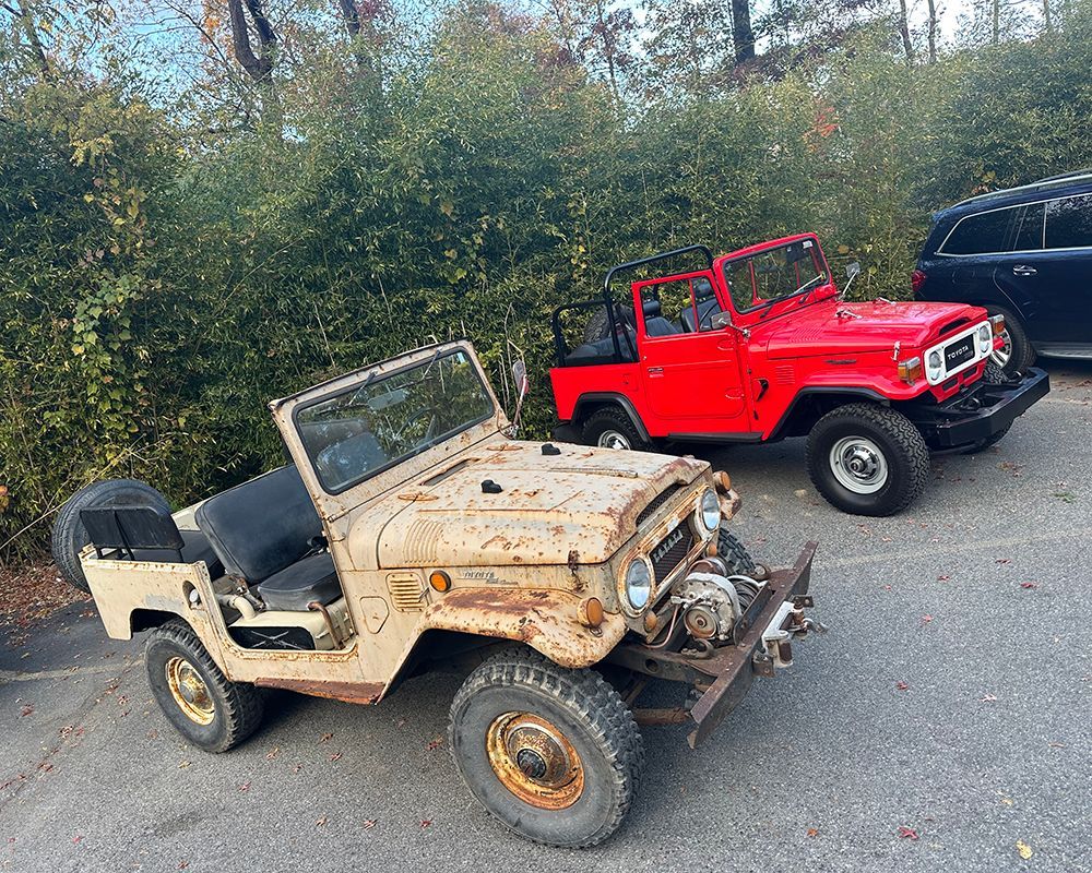 1969 Toyota Landcruiser next to a 1980 Toyota Landcruiser