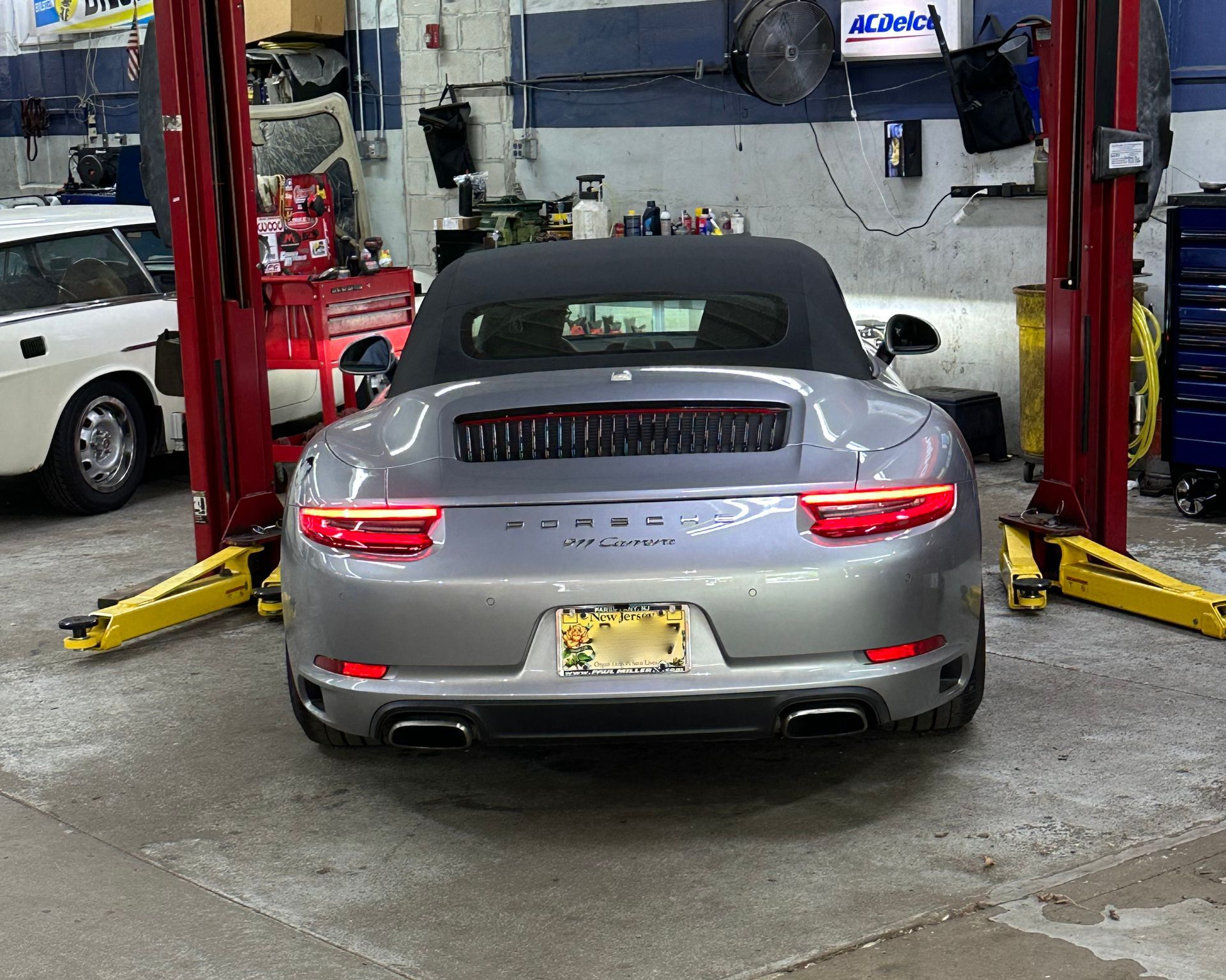 Porsche 911 Carrera