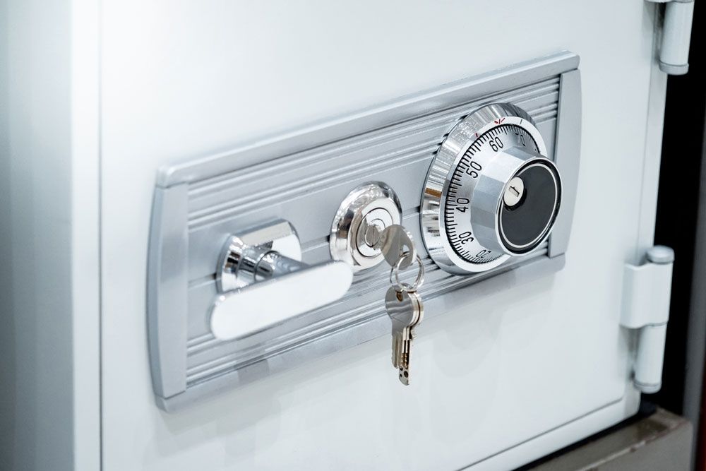 Safe Locks and Safe Deposit Locks