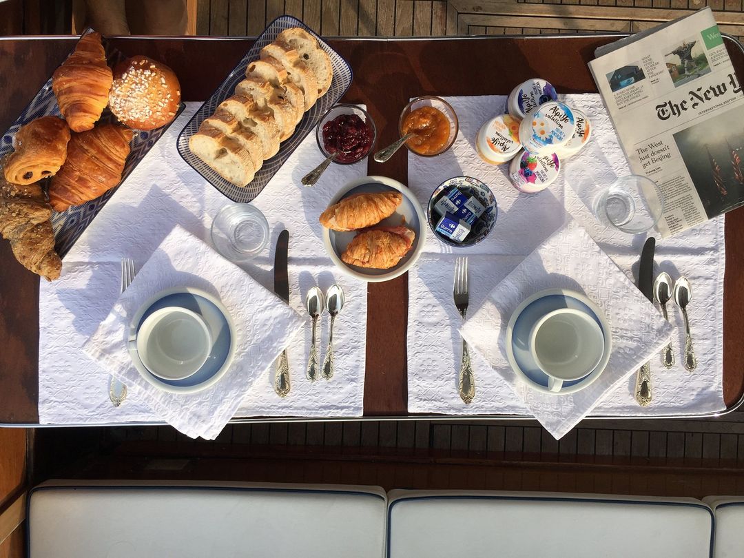 breakfast onboard