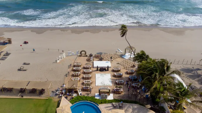 day pass en club de playa Acapulco Diamante