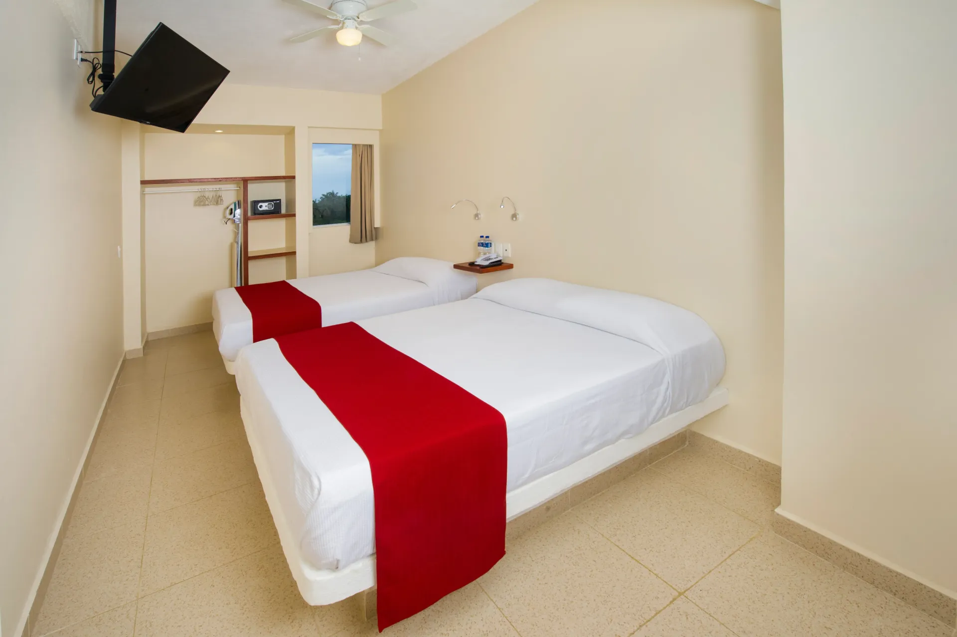 hotel para familias en la playa Acapulco