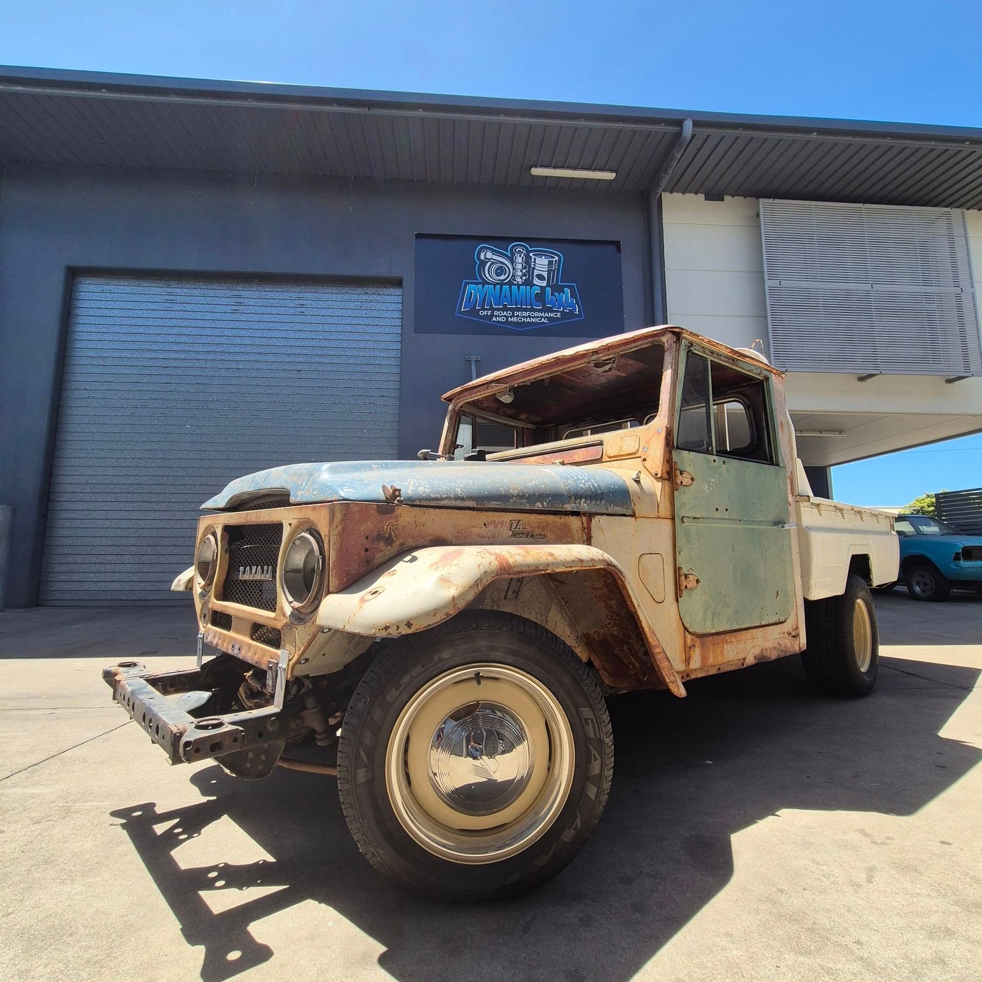 A Vintage, Rusted Toyota Land Cruiser Pickup Truck — Dynamic 4X4 Off Road Performance & Mechanical in Garbutt, QLD