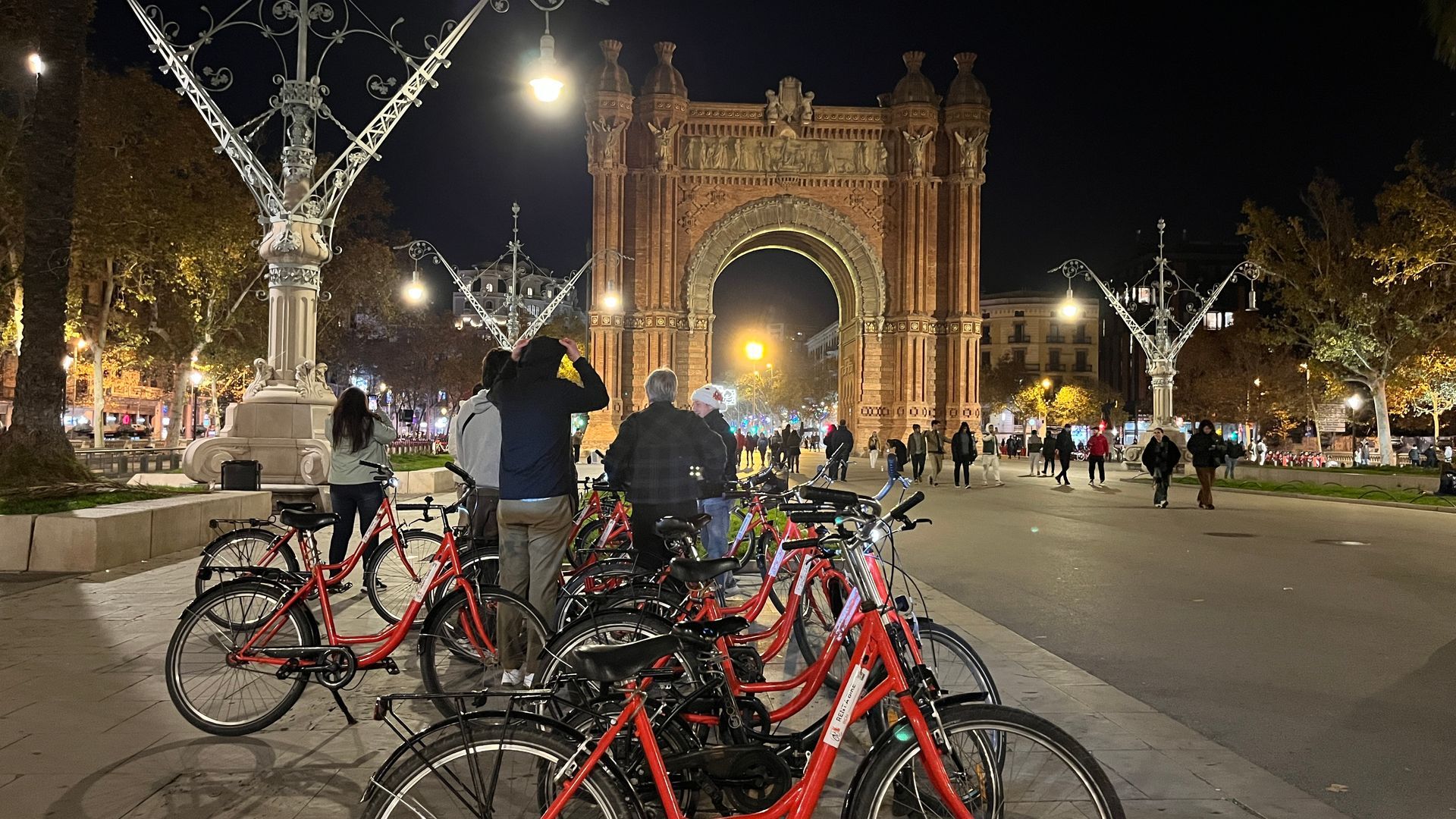 Discover top 10 bike tips for an unforgettable ride in Barcelona. Explore best times, gear, safety