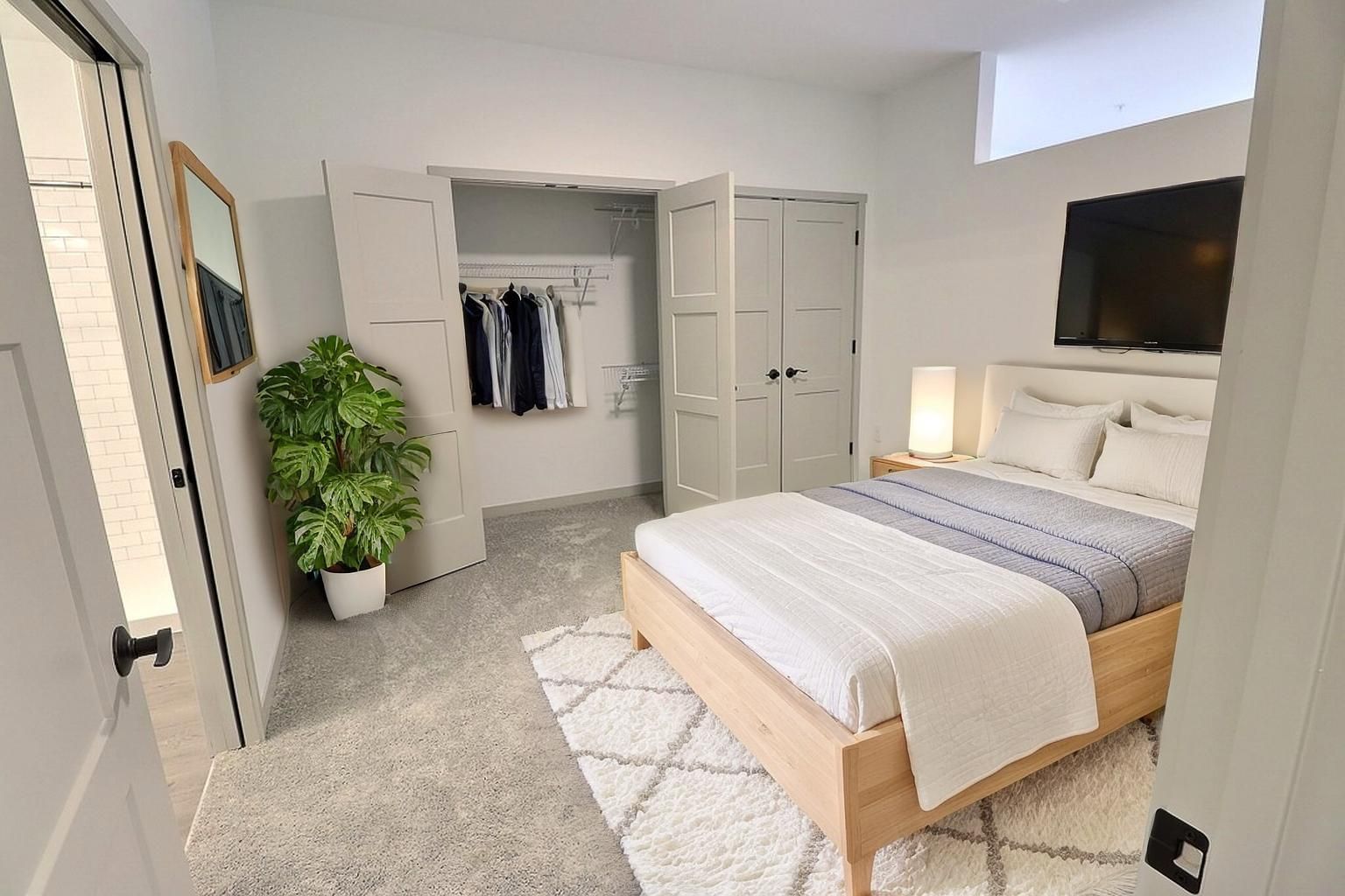 bedroom with closet