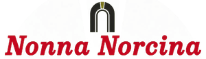 Logo per “Nonna Norcina” in caratteri rossi con slogan verde oliva su sfondo crema.
