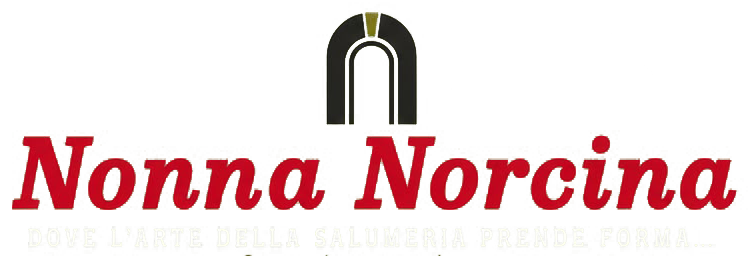Logo per “Nonna Norcina” in caratteri rossi con slogan verde oliva su sfondo crema.