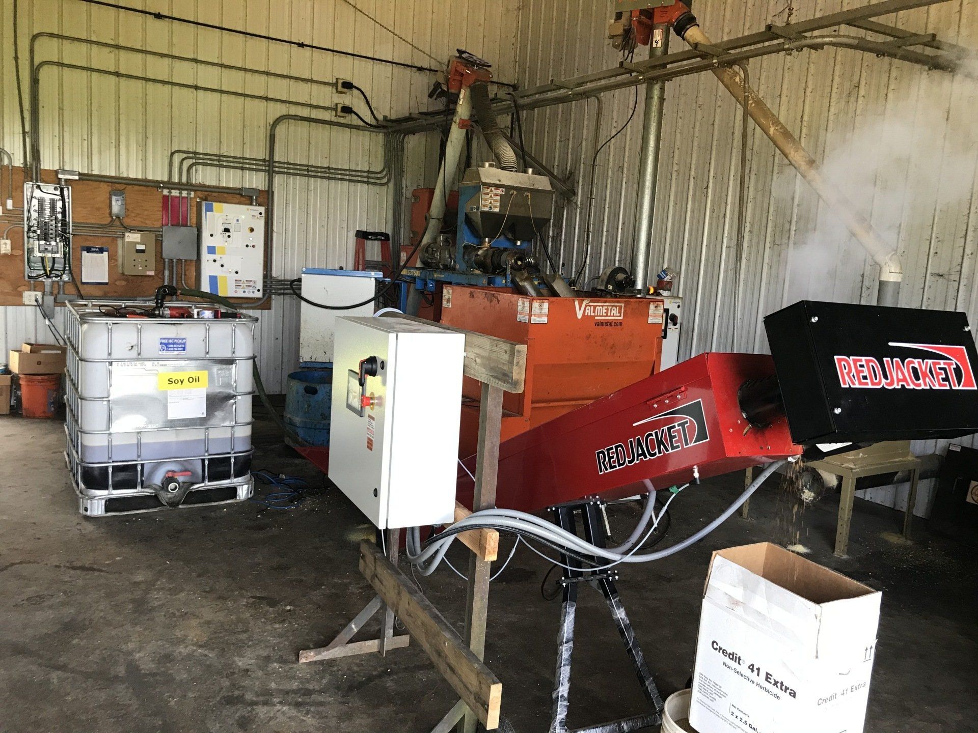 Roaster, grain roaster, soybean roaster, roasted soybeans, deer feed, roast o matic, KLM farms,  energrow, soyex, toasted grain, non-gmo feed, organic feed, livestock feed, dairy feed,