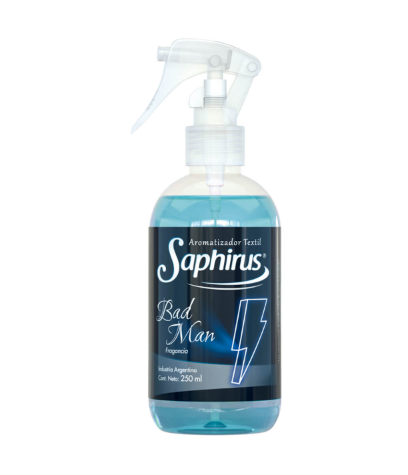 Botella de spray azul Saphius Red Man con pulverizador de gatillo blanco sobre fondo blanco.