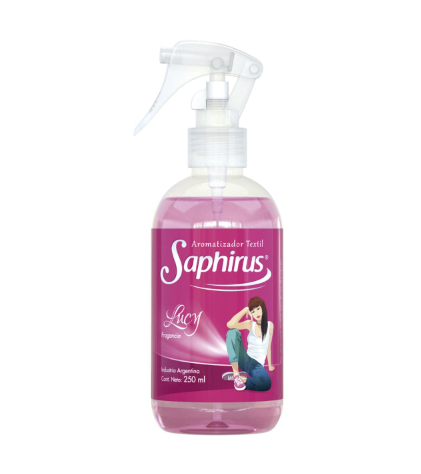 Frasco pulverizador Pink Saphirus con boquilla de gatillo blanca e ilustración de una mujer en la etiqueta.