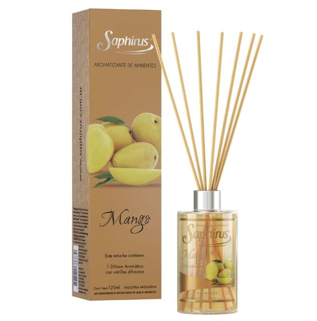 Difusor de varillas de mango con caja color canela y botella de vidrio transparente que contiene las varillas de madera.