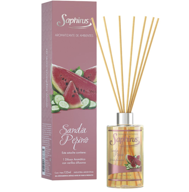 Caja y botella difusora de varillas de sándalo Pink Saphirus con aroma a sandía.