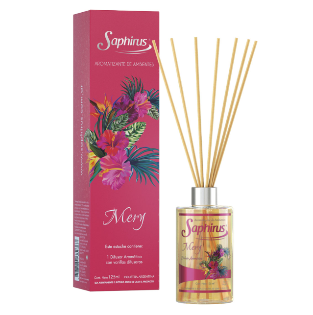 Set de regalo difusor de varillas Pink Saphirus con caja floral y frasco difusor dorado con varillas.