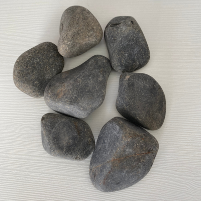 Seixo preto para jardim