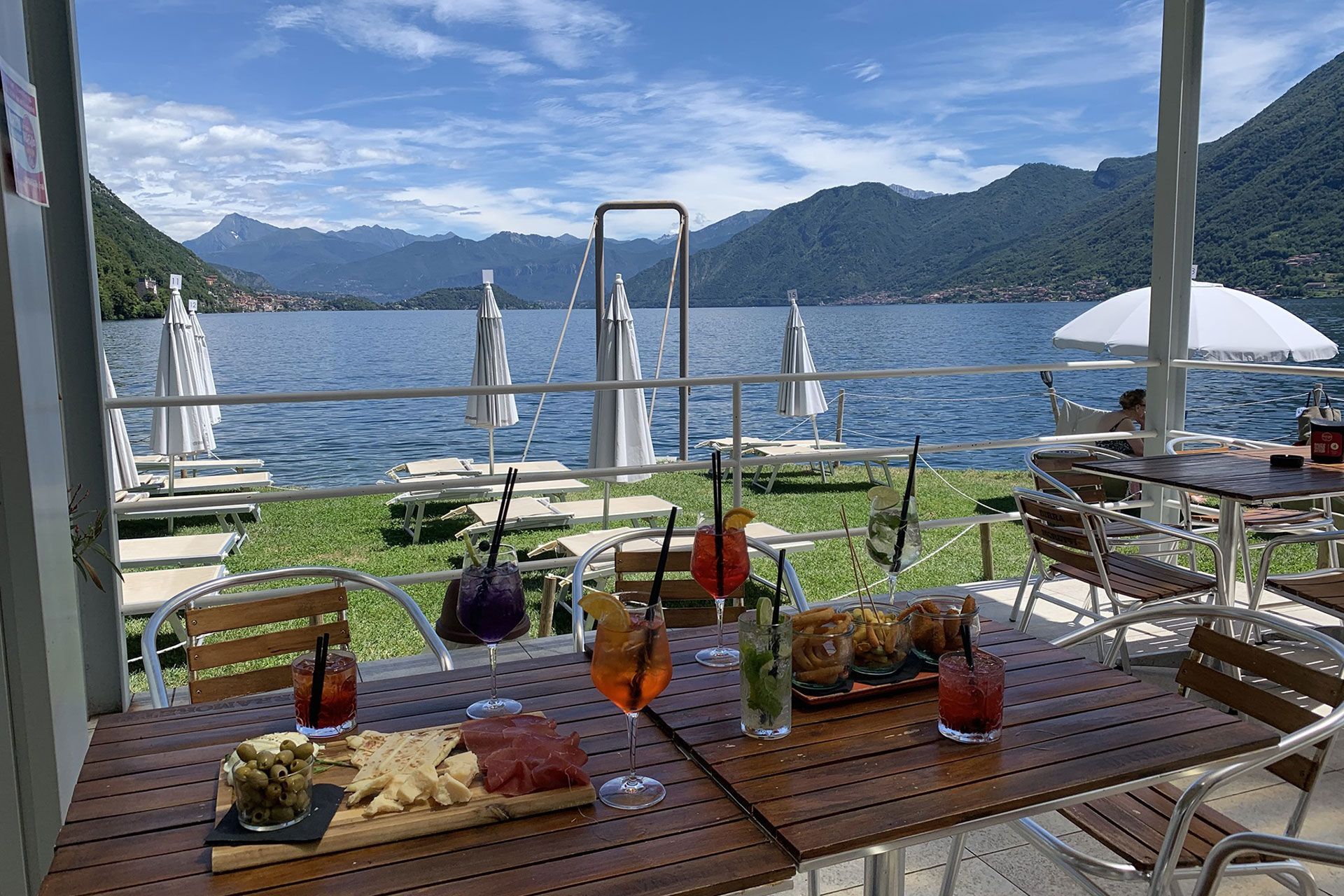 Food & Drinks