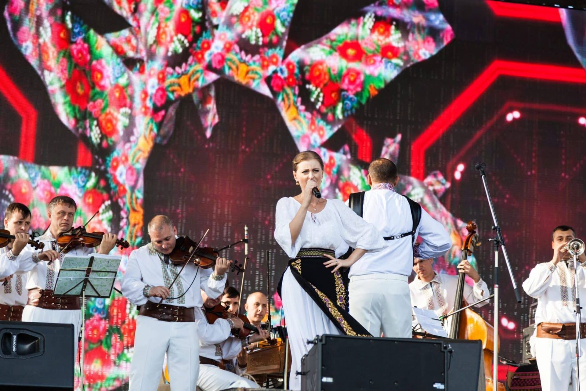 Discover ethno festivals 