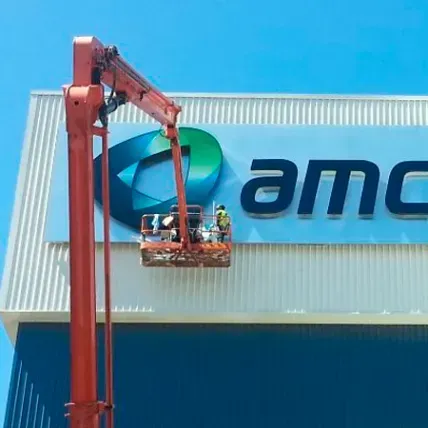 Signage, Signs, Sign Company, Unifab Signs, Elevated Work platform Hire