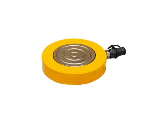 Cric hydraulique jaune et gris sur fond blanc.
