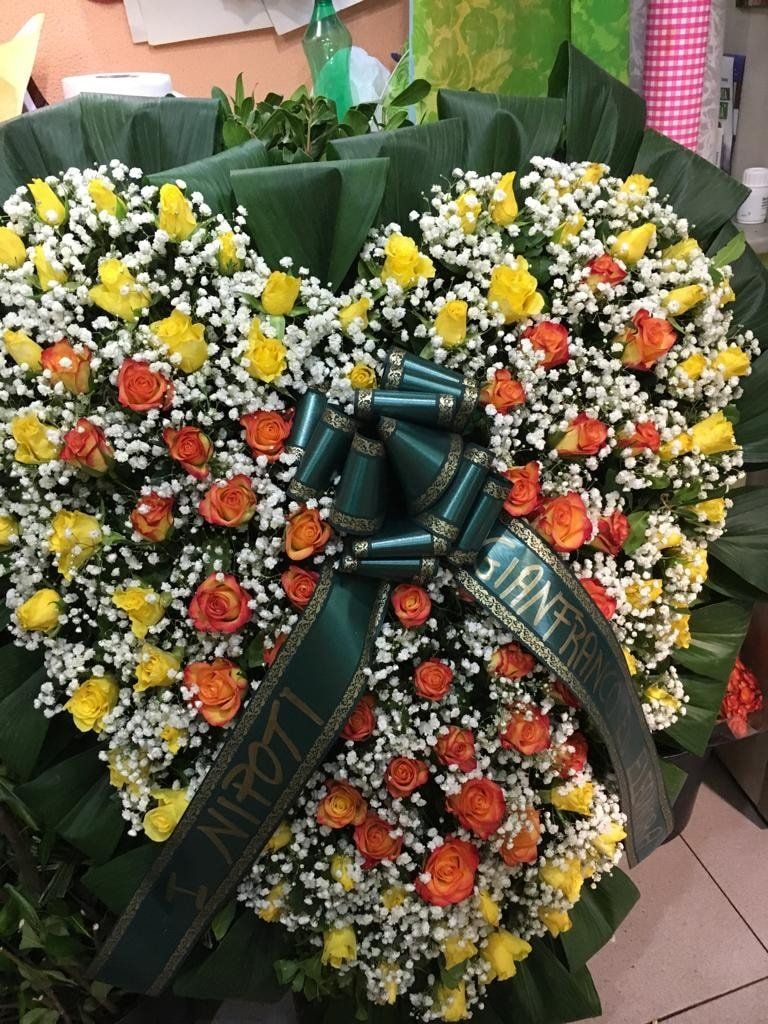 corona a forma di cuore