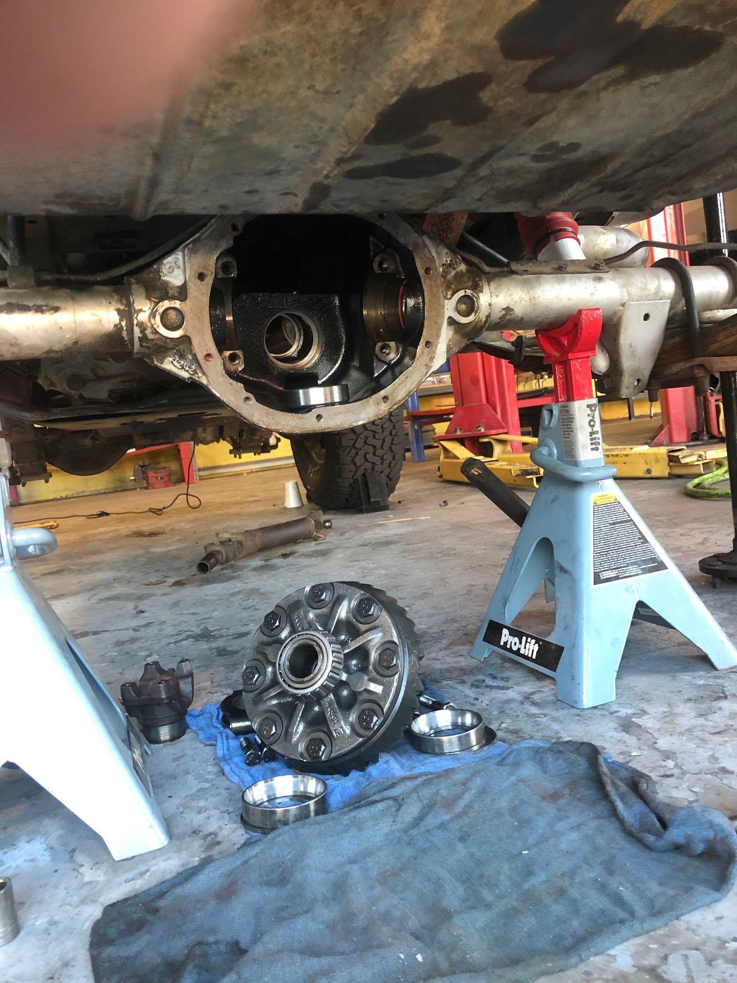 Rear Differential Repair And Inspection | All Tune-Laredo