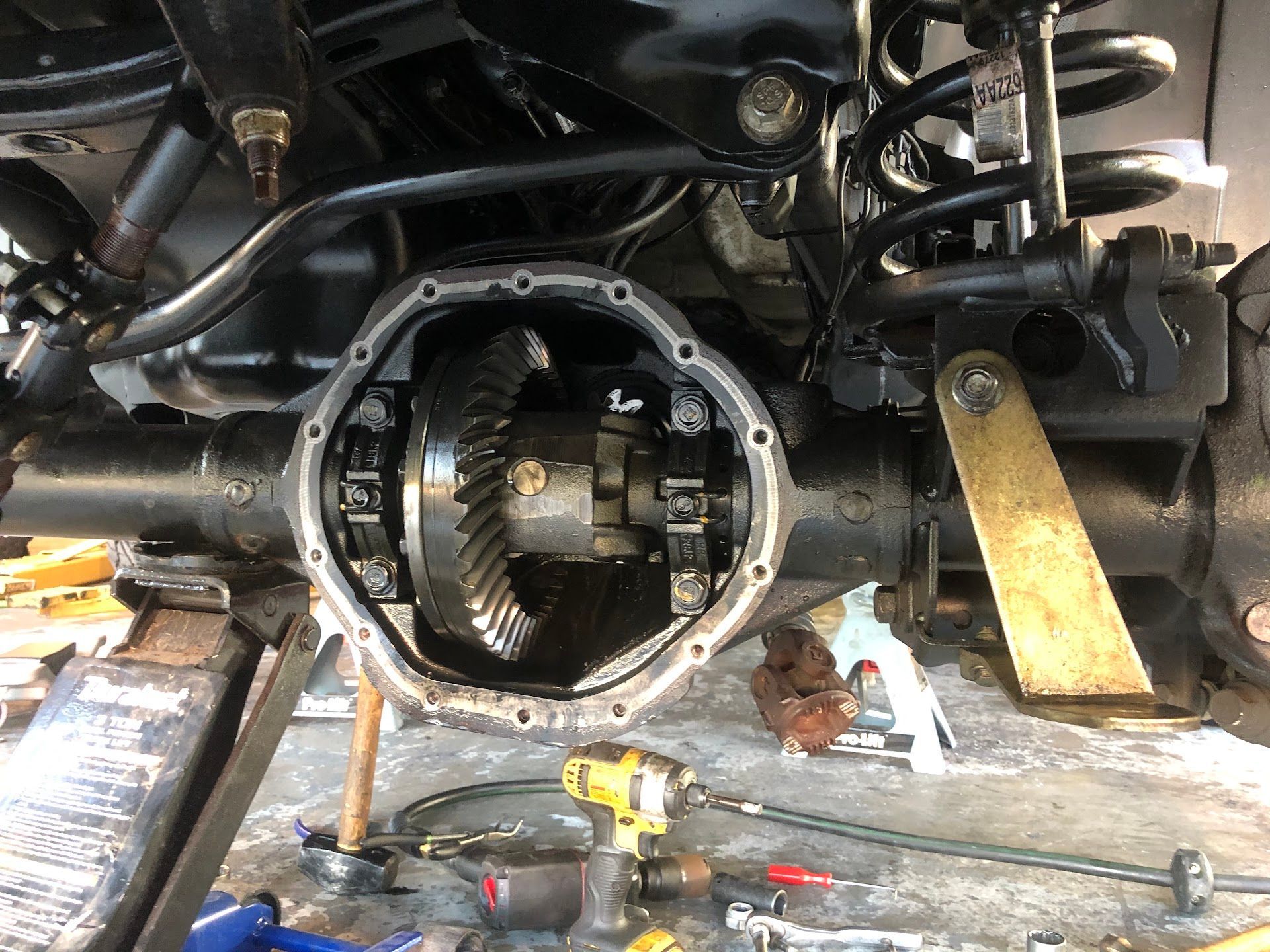 Rear Differential And Suspension Repair | All Tune-Laredo