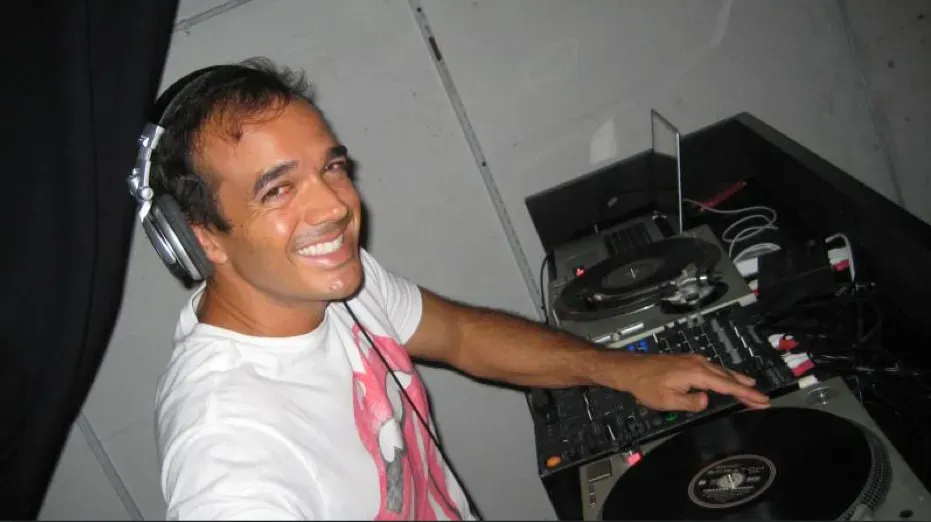 dj gallery