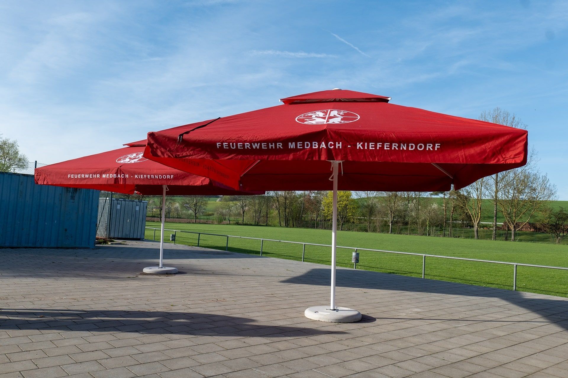 bedruckter Sonnenschirm mit Teleskop-Funktion mit Ventil, von Feuerwehr Medbach Kieferndorf - Bild 3