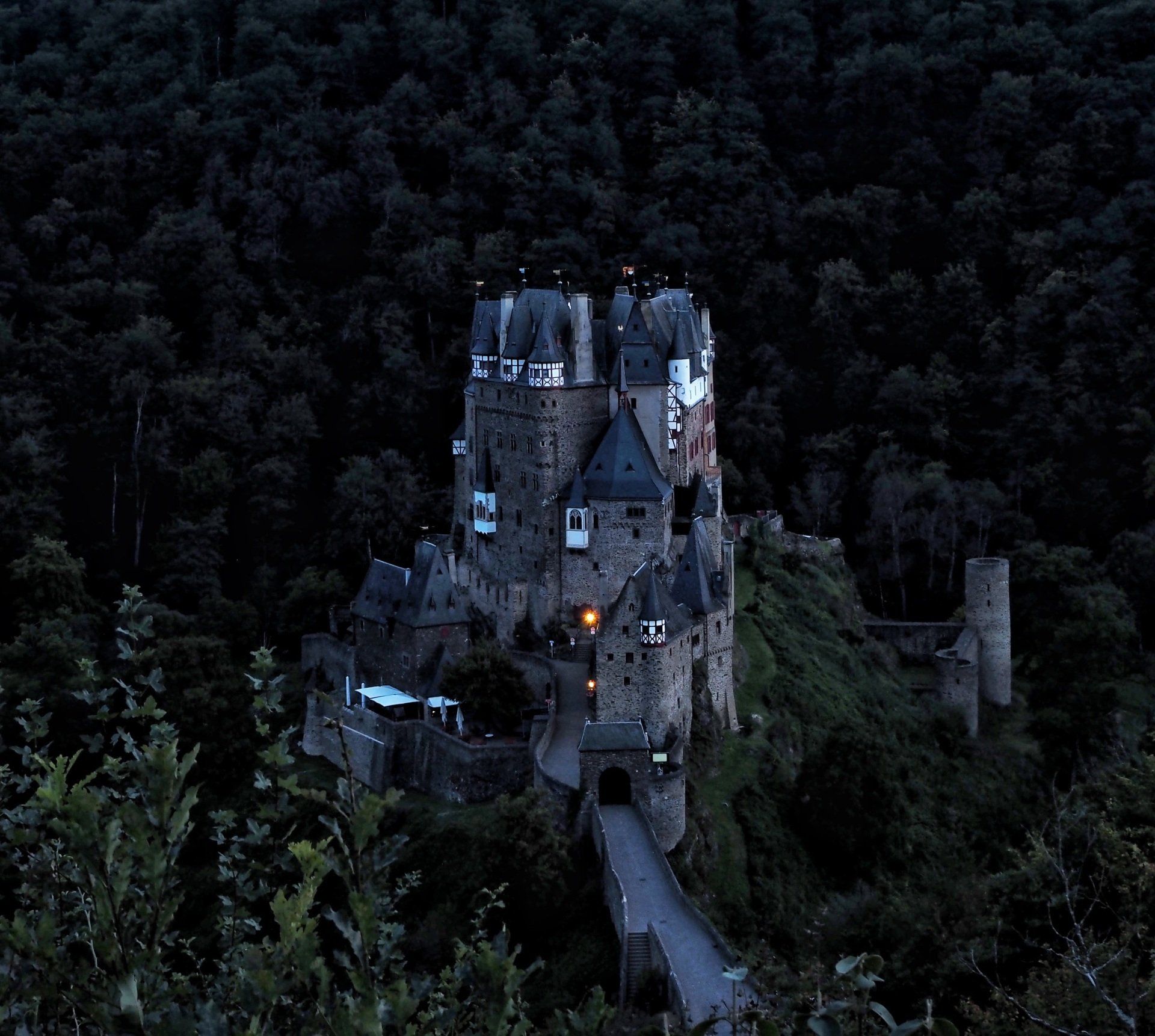 Burg Eltz am Abend Burg Eltz am Abend