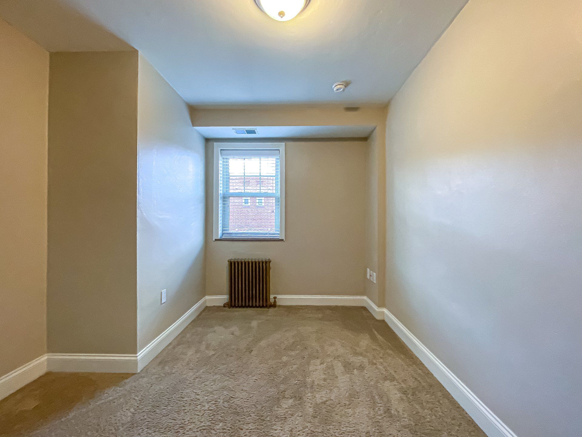 Aspen Court Apartments Interior Photo