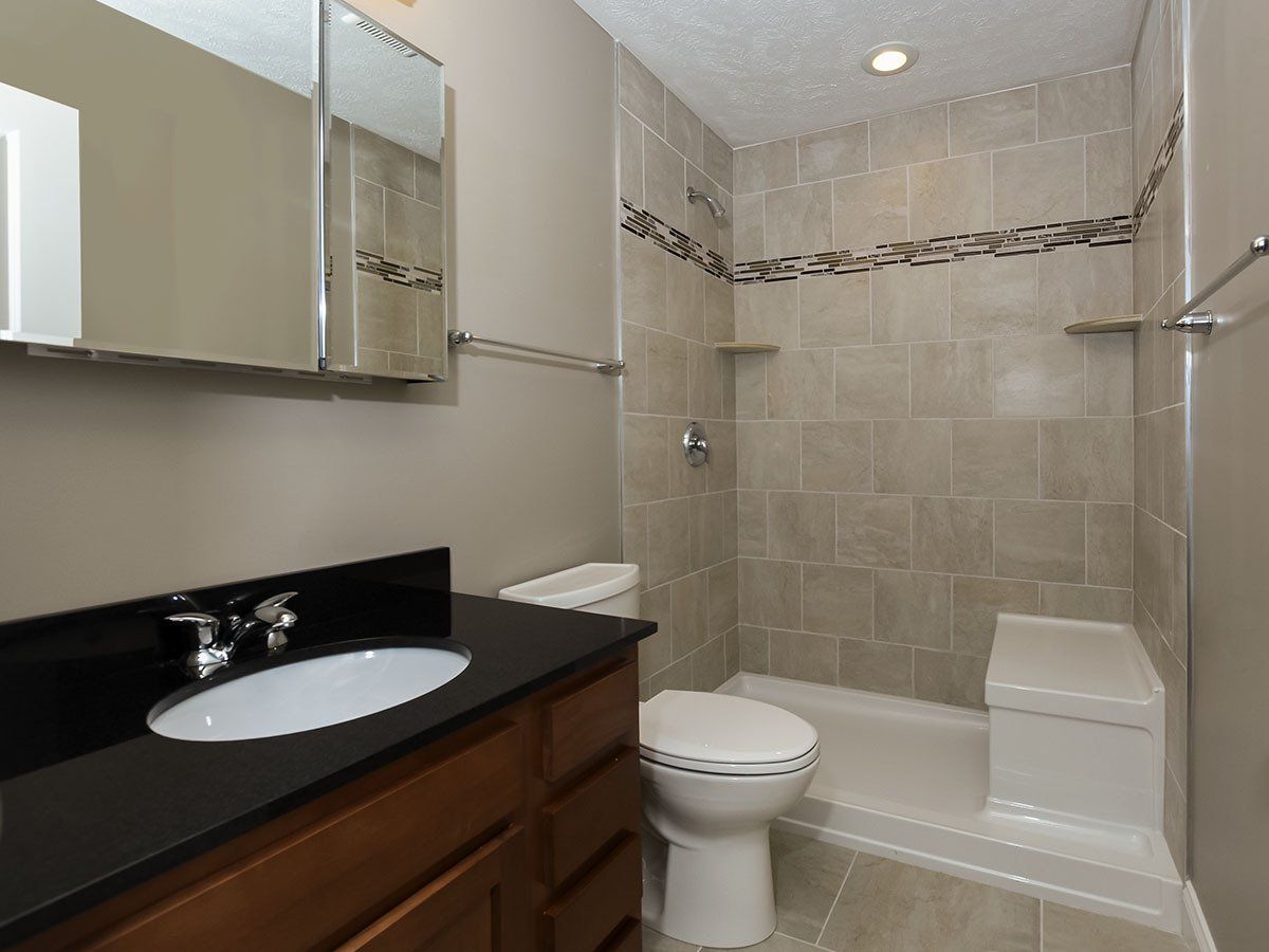 Banksville Place Bathroom Photo