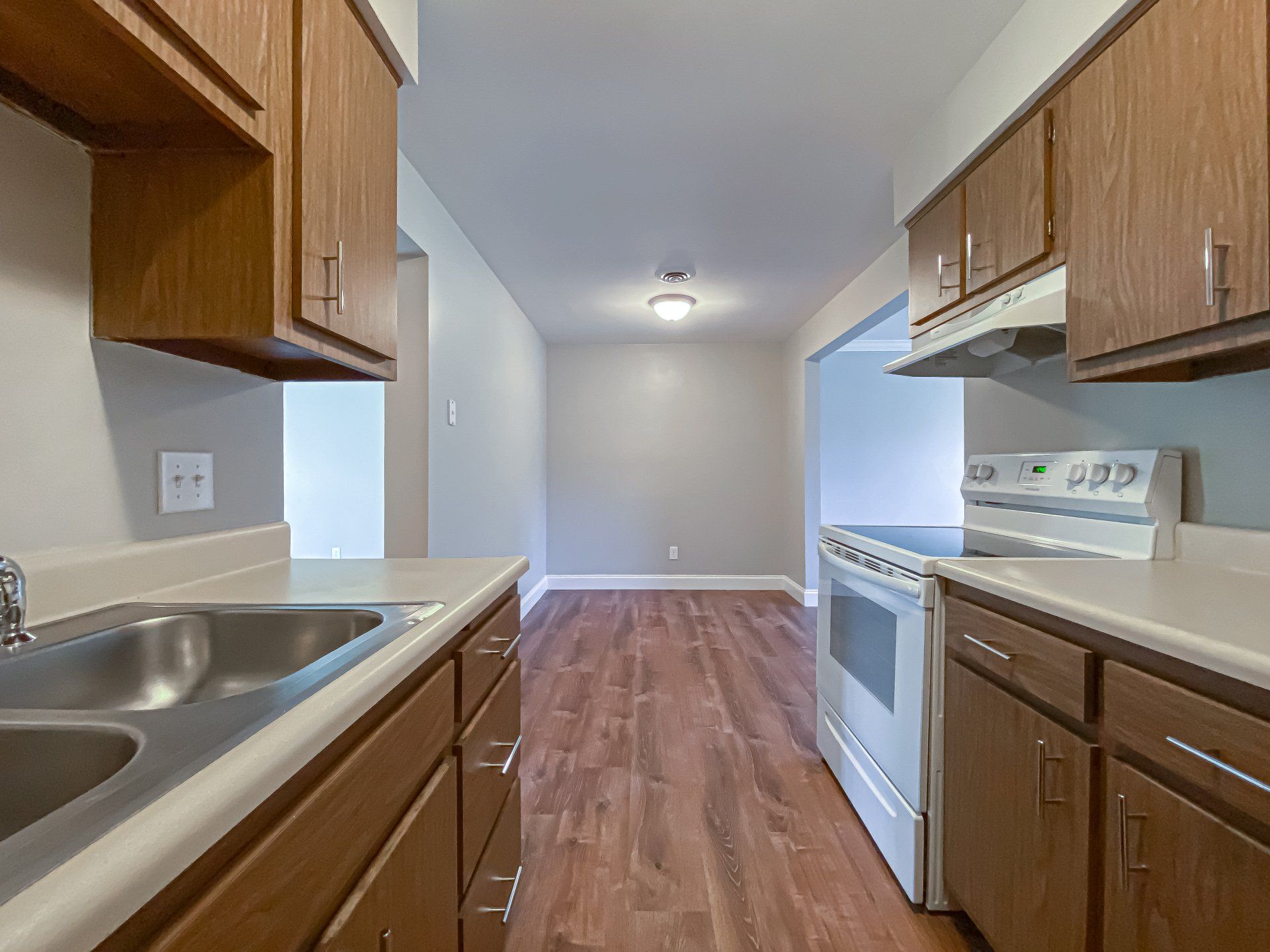 St. Andrews Apartments Interior Kitchen Photo