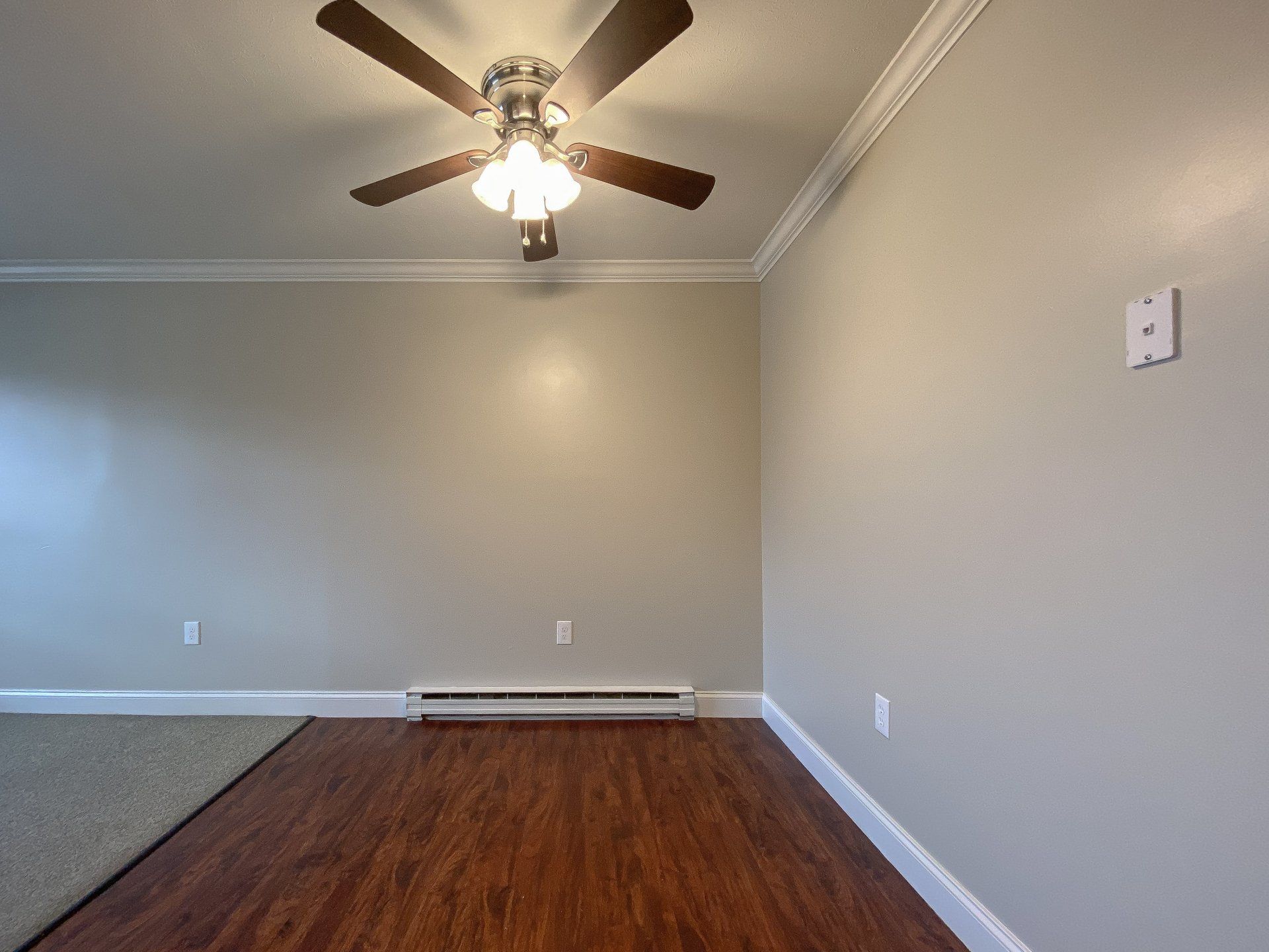 Sunbury Estates Interior Photo