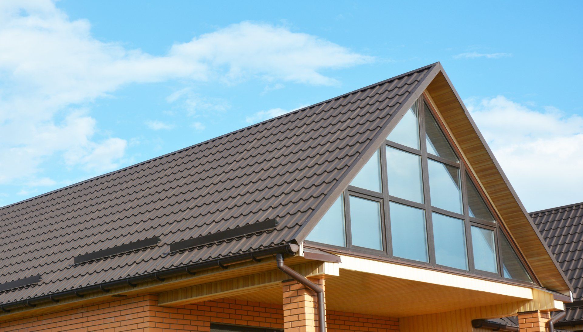 Building Modern House Construction with metal roof,