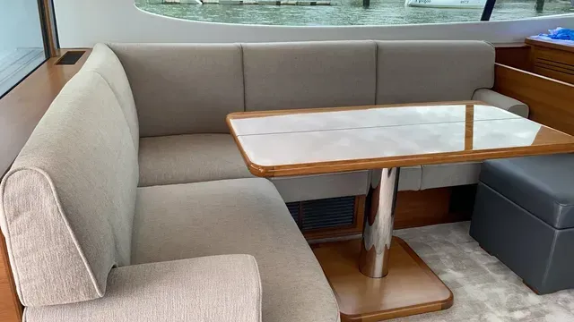 yacht transport