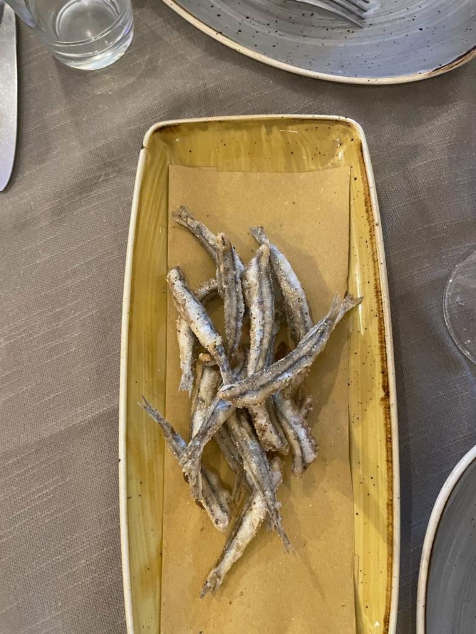 Alici di Salerno fritte con pepe e sale