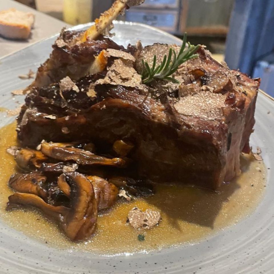 Manzo con funghi porcini