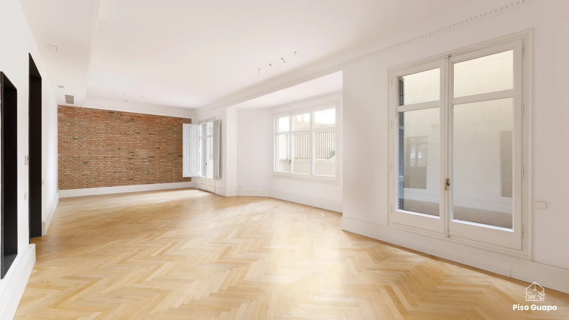 Fotografía inmobiliaria de vivienda reformada en Barcelona