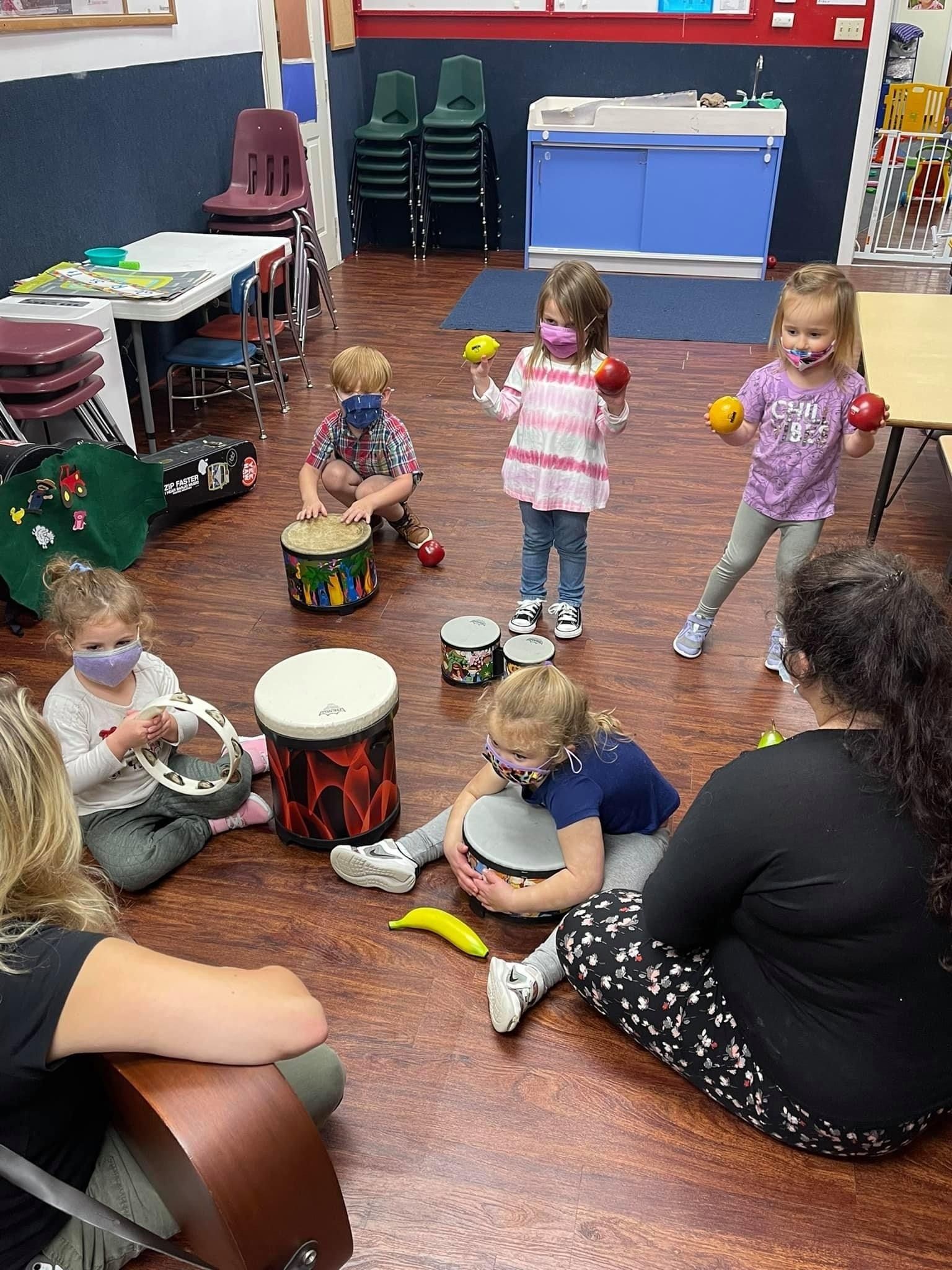 kids learning instruments at school
