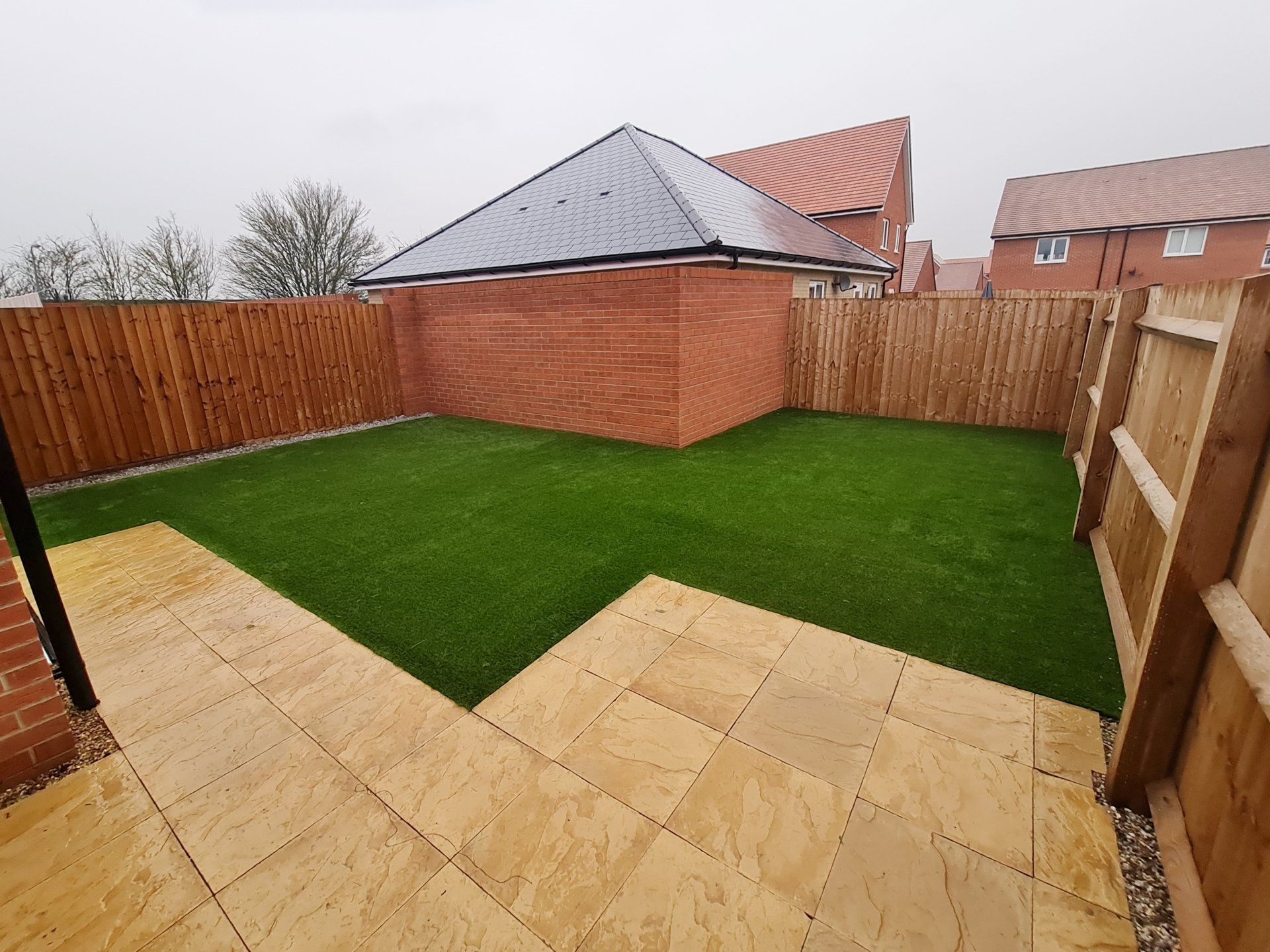 Best artificial grass lawn specialist in sudbury suffolk area, DSB Grass