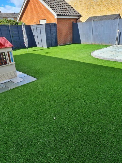 Best artificial grass lawn specialist in cornard suffolk area, DSB Grass